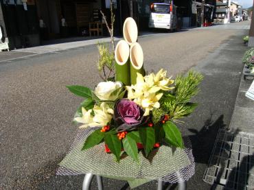 お正月飾りアレンジメント｜「花の香花園」　（愛知県犬山市の花キューピット加盟店 花屋）のブログ