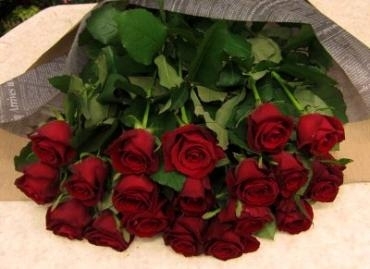 １５０００円の赤バラの花束って、もらったことありますか？ （犬山市）｜「花の香花園」　（愛知県犬山市の花キューピット加盟店 花屋）のブログ