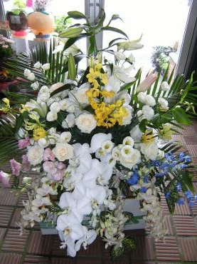葬儀用御供花（枕花）｜「花の香花園」　（愛知県犬山市の花キューピット加盟店 花屋）のブログ