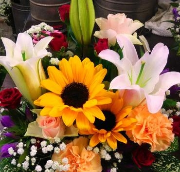 御祝のアレンジメントフラワーです♪｜「花の香花園」　（愛知県犬山市の花キューピット加盟店 花屋）のブログ