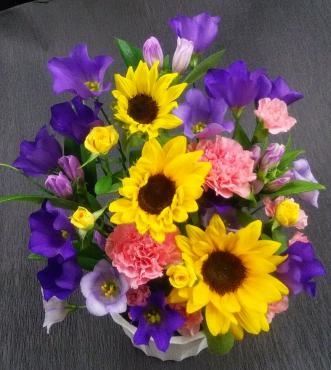 季節のお花ひまわりとトルコキキョウのアレンジメントです♪｜「花の香花園」　（愛知県犬山市の花キューピット加盟店 花屋）のブログ