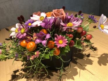 「鉄板厨房 だるま」さんでの、会食のお花飾りです。｜「花の香花園」　（愛知県犬山市の花キューピット加盟店 花屋）のブログ