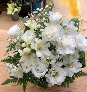 御供のアレンジメントです。｜「花の香花園」　（愛知県犬山市の花キューピット加盟店 花屋）のブログ