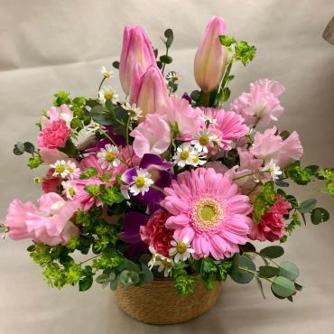 お祝アレンジメントです｜「花の香花園」　（愛知県犬山市の花キューピット加盟店 花屋）のブログ