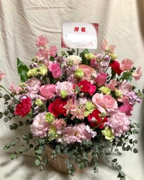 春も感じるアレンジメント♪｜「花の香花園」　（愛知県犬山市の花キューピット加盟店 花屋）のブログ