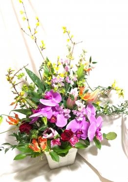 御礼のアレンジメントです！｜「花の香花園」　（愛知県犬山市の花キューピット加盟店 花屋）のブログ