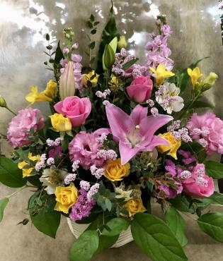 御祝アレンジメントです。｜「花の香花園」　（愛知県犬山市の花キューピット加盟店 花屋）のブログ