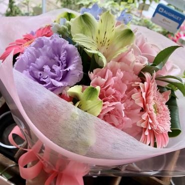 ブーケ風花束です｜「花の香花園」　（愛知県犬山市の花キューピット加盟店 花屋）のブログ
