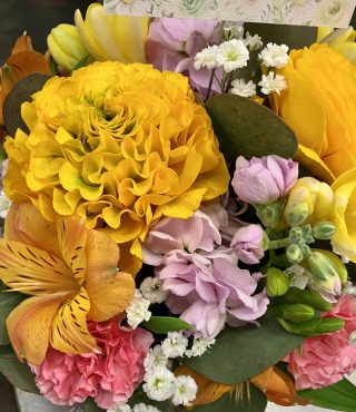 ３月14日はホワイトデーですね(^^)/|「花の香花園」　（愛知県犬山市の花屋）のブログ