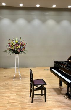 発表会、スタンド花です♪|「花の香花園」　（愛知県犬山市の花屋）のブログ