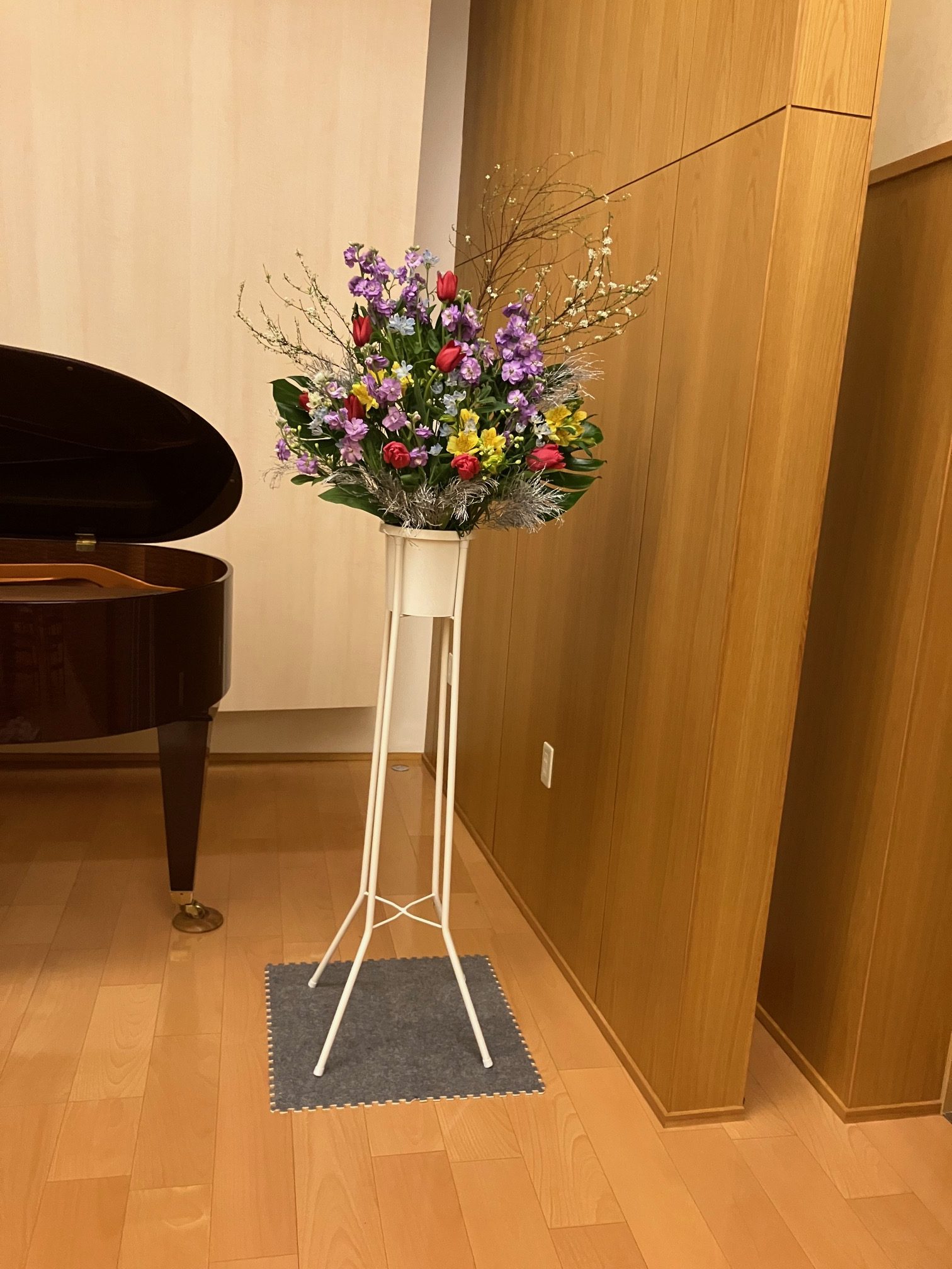 御祝スタンド花です(^^)/｜「花の香花園」　（愛知県犬山市の花キューピット加盟店 花屋）のブログ